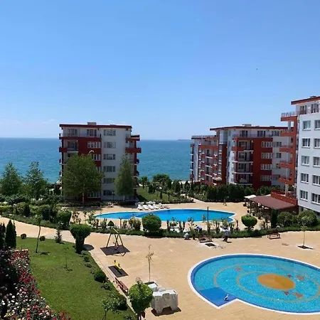 Apartment Noks 17 Pools And Sea